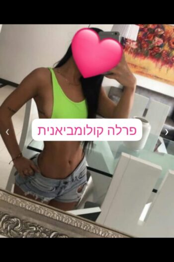 2 חברות הכי שוות בעיר במקום הכי ברמה דסקרטי עם חניה שווה להגיע תבוא להתפנק