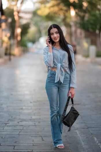 ליזה- בתל אביב 25 חטובה בחורה מושכת