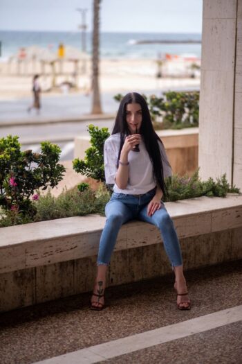 ליזה – בתל אביב בת 25 רזה