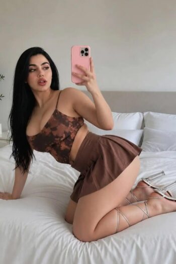 פתח תקווה בחורה פצצה